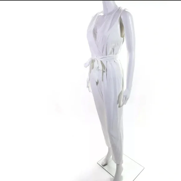 Do+Be Sleeveless V Neck Lace Trim skinny leg Jumpsuit White w cinching belt - Picture 2 of 6
